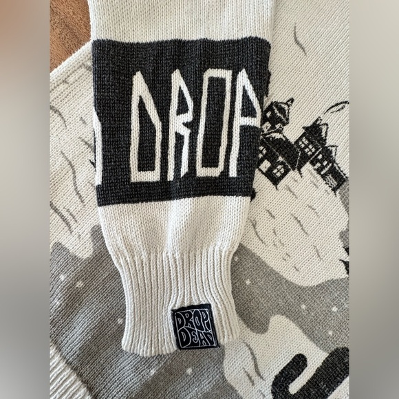 Men’s DROP DEAD Mountains Desert Eyes Edgy Alternative Streetwear Gothic Sweater - Picture 6 of 9